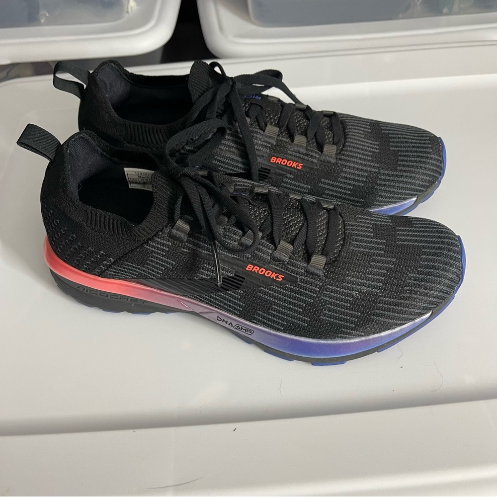 Brooks Shoes Womens 9.5 Black Ricochet 2